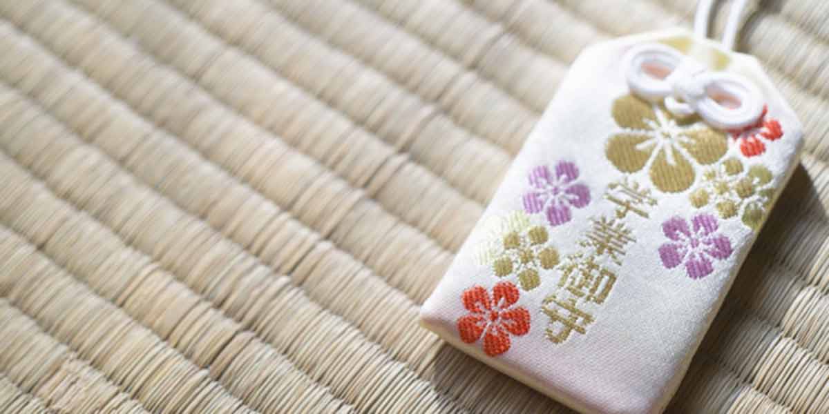 お守り豆知識 買ったお守り 正しく返納してる 寺サーチ Tera Search